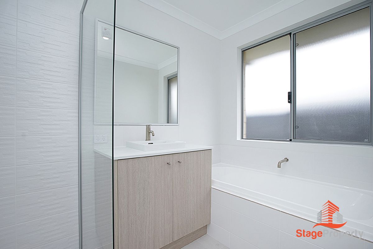 8 Hibiscus Street, Hammond Park