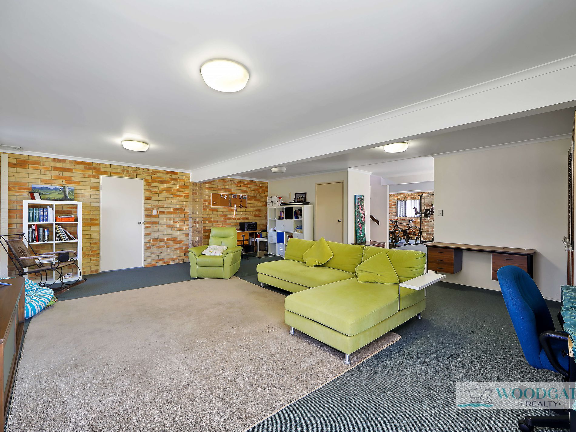 101 Esplanade, Woodgate