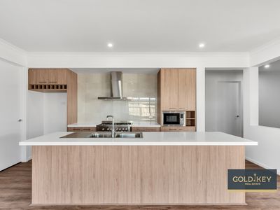 9 Gahnia Drive, Armstrong Creek