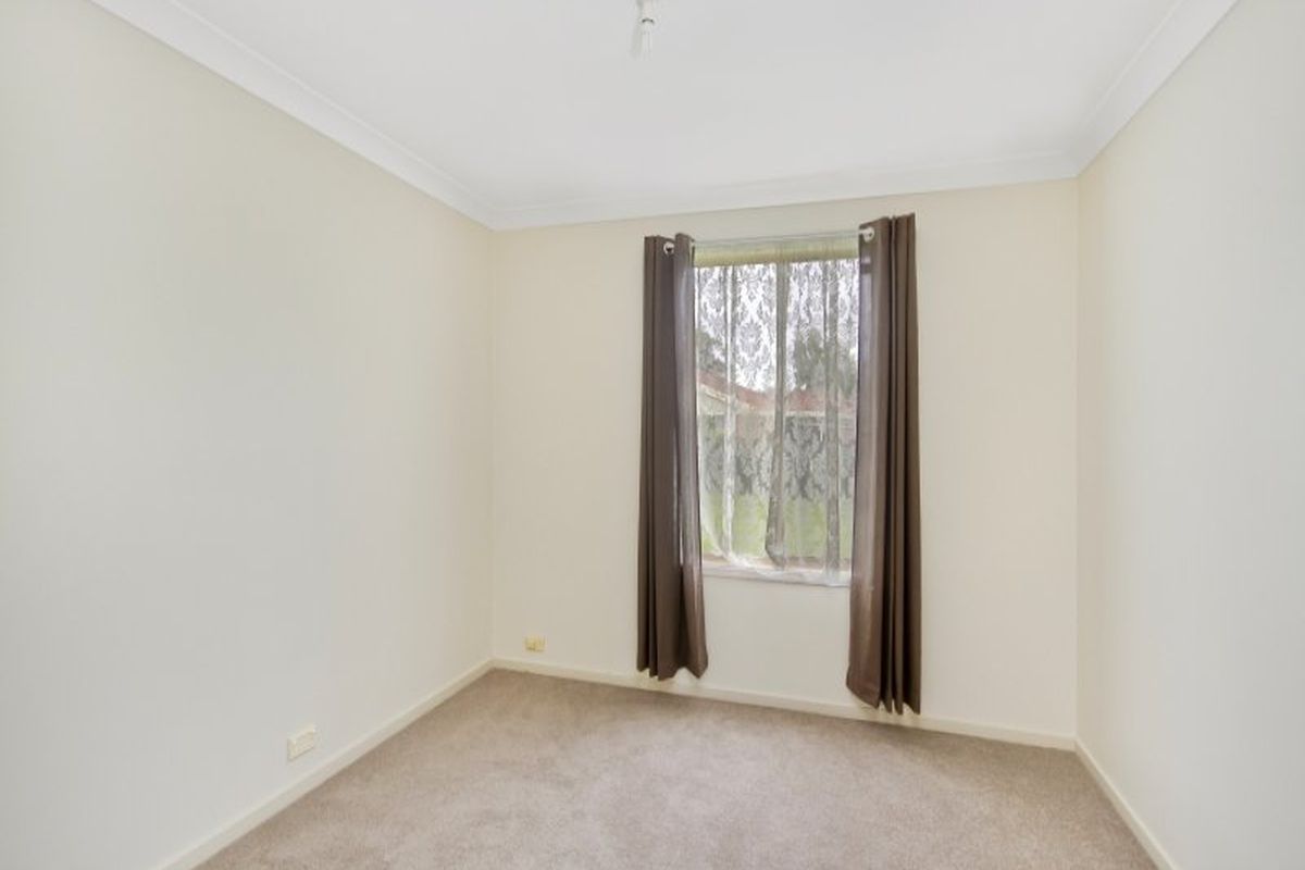 8 Gumleaf Close, Erina