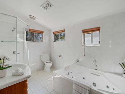 16 Duke Street, Ascot