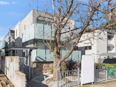 10 / 185 Auburn Road, Hawthorn