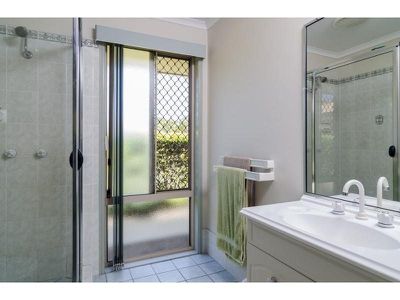 6 Birkdale Court, Tewantin