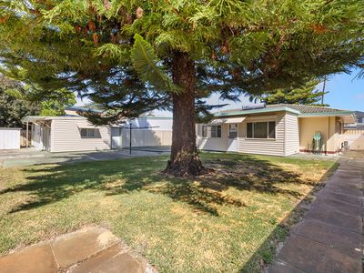 12 Barber Place, Riverton