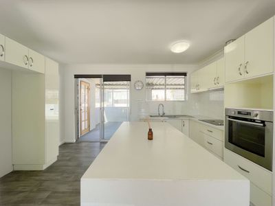 41 Crawford Road, Orelia