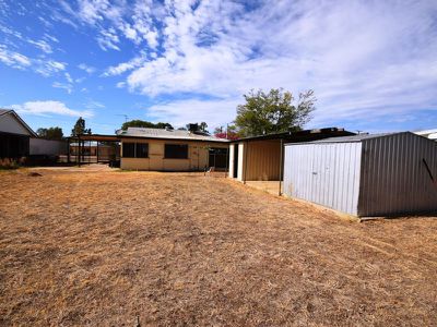 28 Quail Street, Longreach