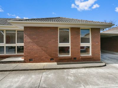 2 / 9 Wisewould Avenue, Seaford