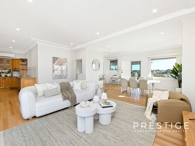 13 Gnarbo Avenue, Carss Park