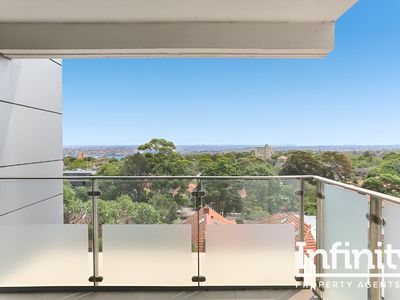 R213 / 200-220 Pacific Highway, Crows Nest
