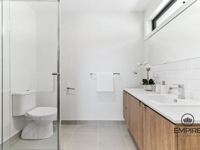 55 Fitzwilliam Cct, Clyde North