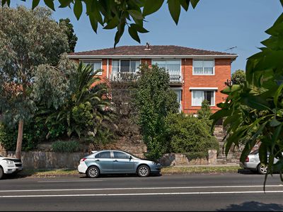 7 / 8 Ormond Road, Ascot Vale