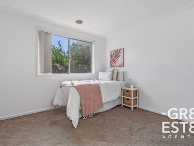 12 Newington drive, Cranbourne East
