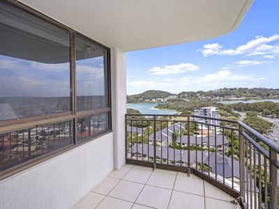 16F / 973 Gold Coast Highway, Palm Beach