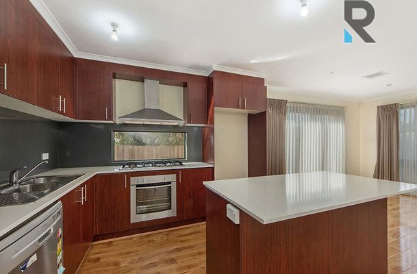 2 / 67 Dianne Avenue, Craigieburn