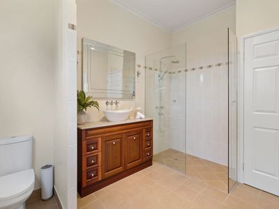 2 Chataway Street, West Mackay