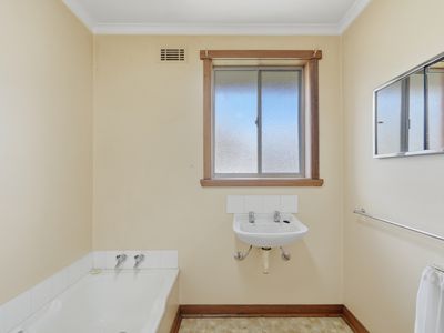 14 South Street, George Town
