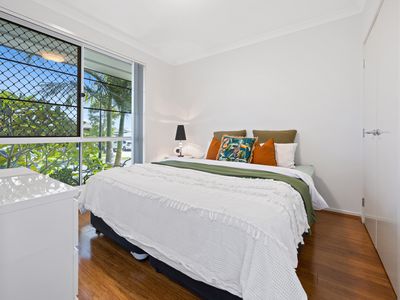 37 Longstaff Crescent, Pimpama