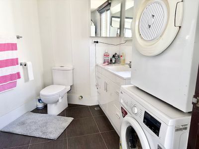 1202a / 8 Trickett Street, Surfers Paradise