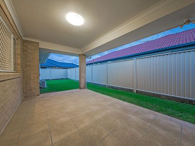 5 Cola Cres, Wynnum West