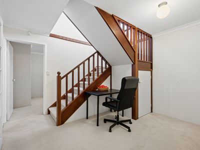 28 Hatherley Parade, Winthrop