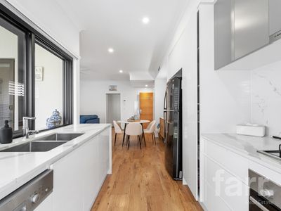 19 / 33 Sickle Avenue, Hope Island