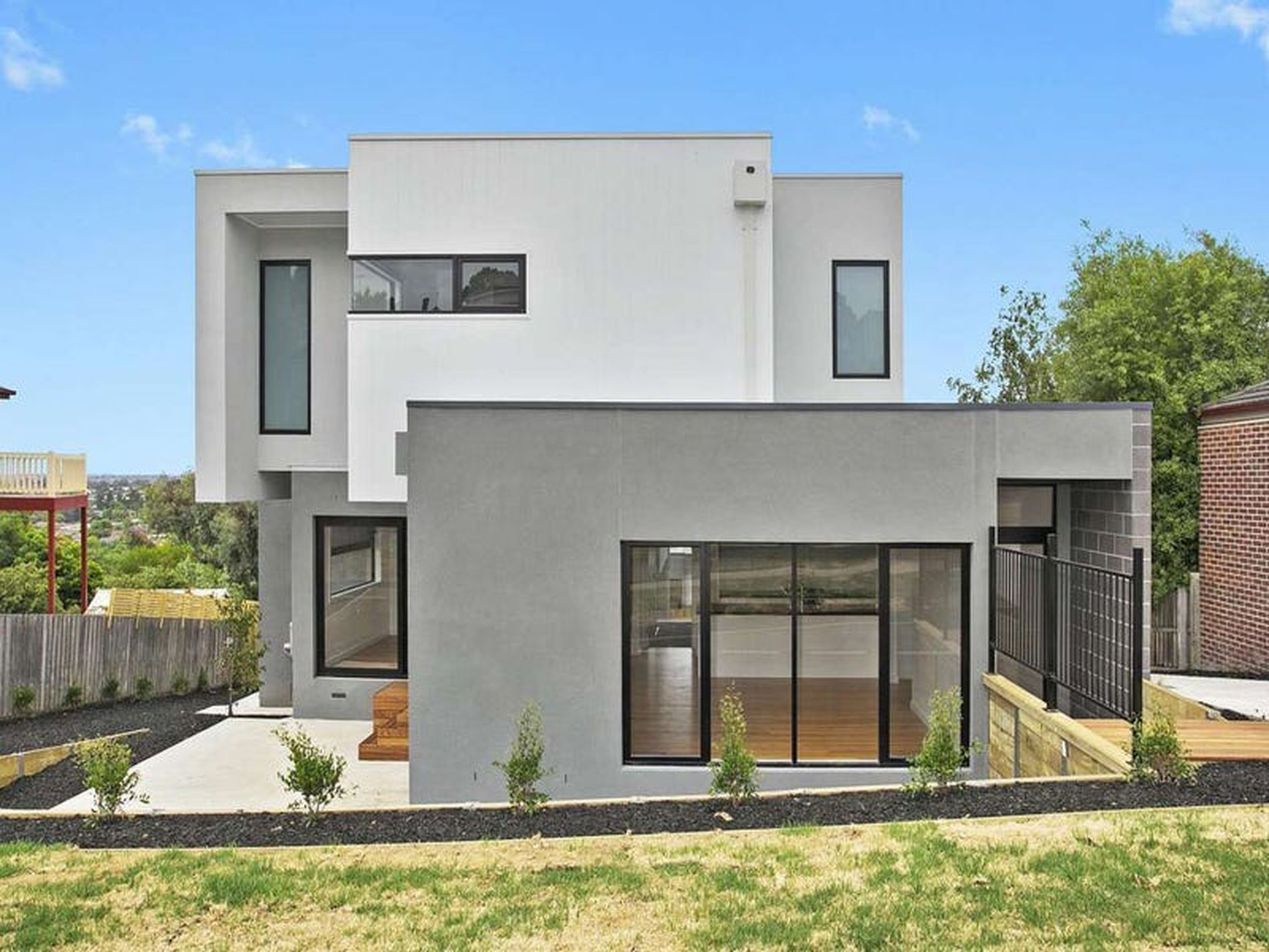 1 / 6 Lansbury Crescent, Highton