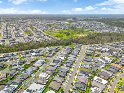 35  Talana Hill Dr, Edmondson Park