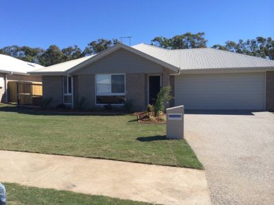 8 Lorberg Court, Branyan