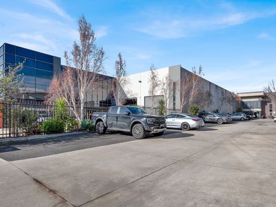 1 / 60 Lillee Crescent, Tullamarine