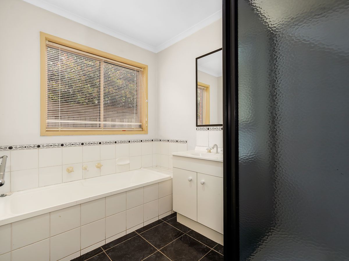 UNDER APPLICATION 14 Yaraan Court, Hampton Park