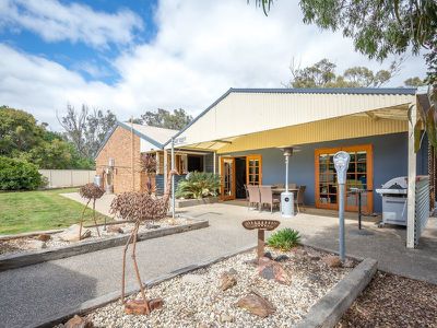 17 Campbells Bend Rd, Murchison