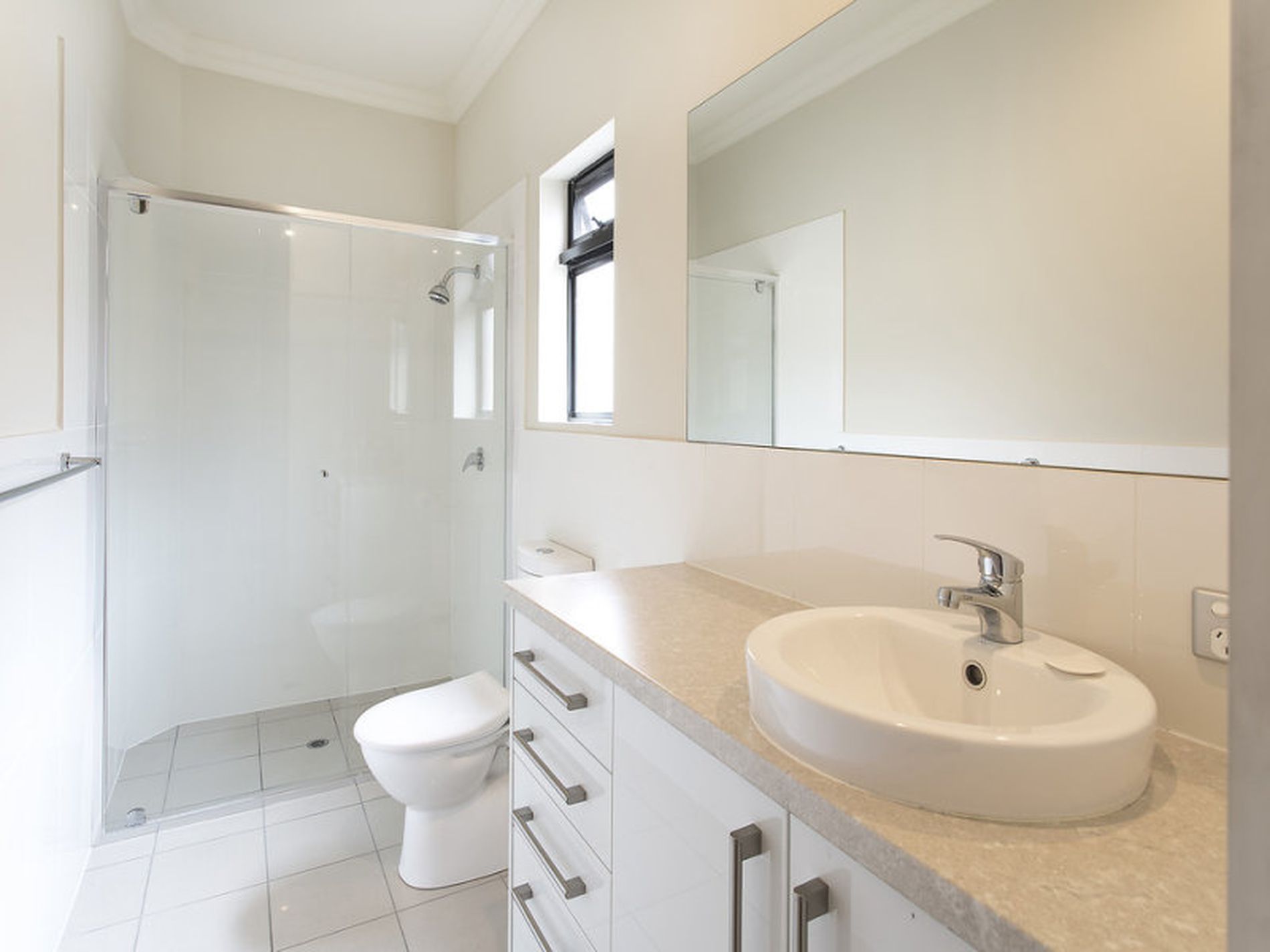 2A Osborn Terrace, Plympton