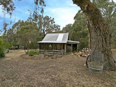 40 Eureka Street, Chewton