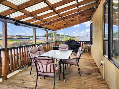 27 Bath Road, Riverton