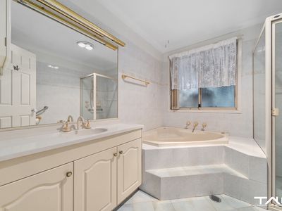 9 Alwyn Crescent, Glenwood