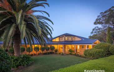 2 Thomson Road, Beaconsfield Upper
