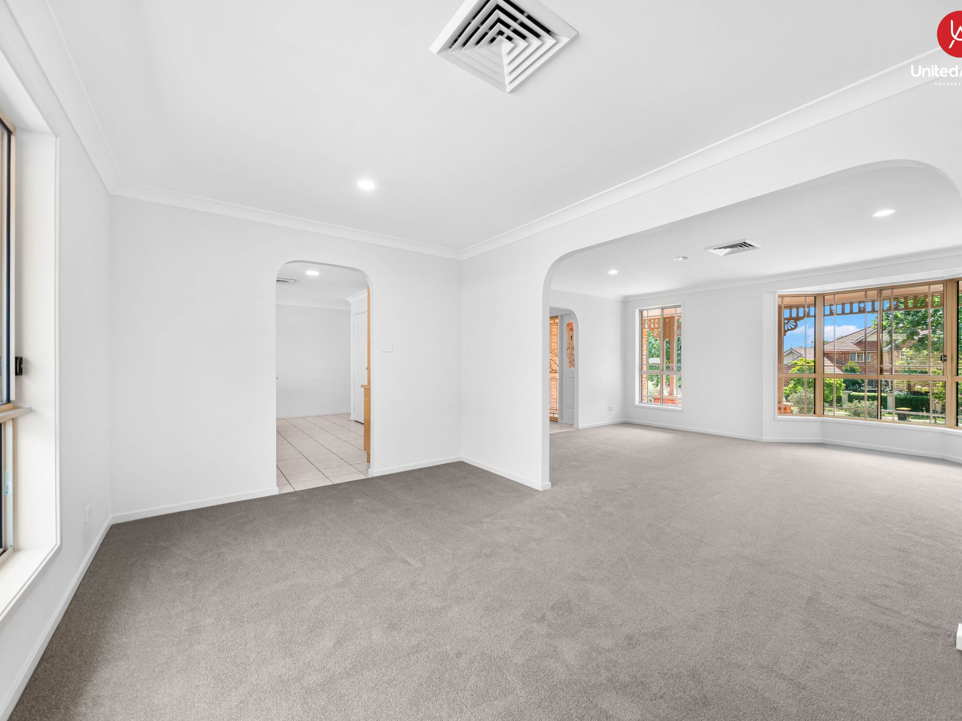 85 EDINBURGH CIRCUIT, Cecil Hills