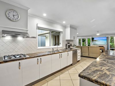 39 Stratford Park Drive, Pomona