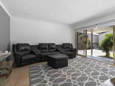 18 Harlow Crescent, Tewantin