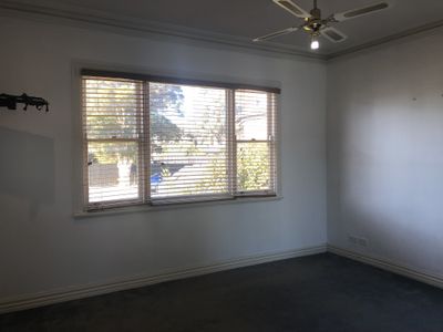 8 Graham Street, Hamlyn Heights