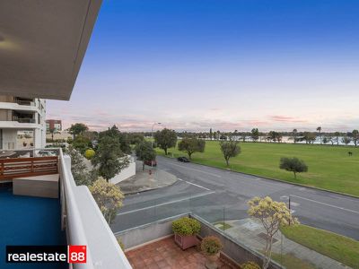 2B / 70 Terrace Road, East Perth