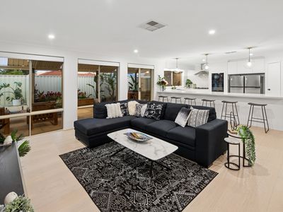 2 Namoi Street, Hammond Park