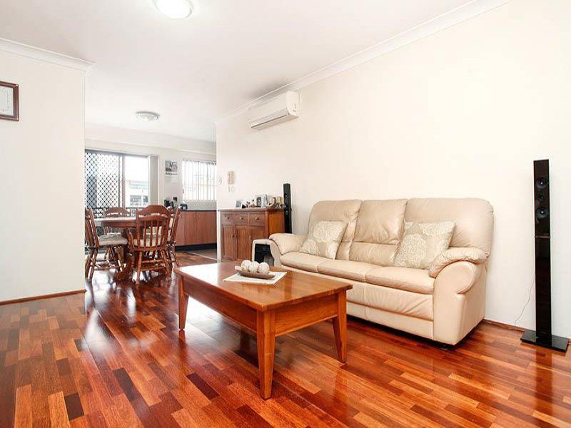 2 / 51 Bathurst St, Liverpool