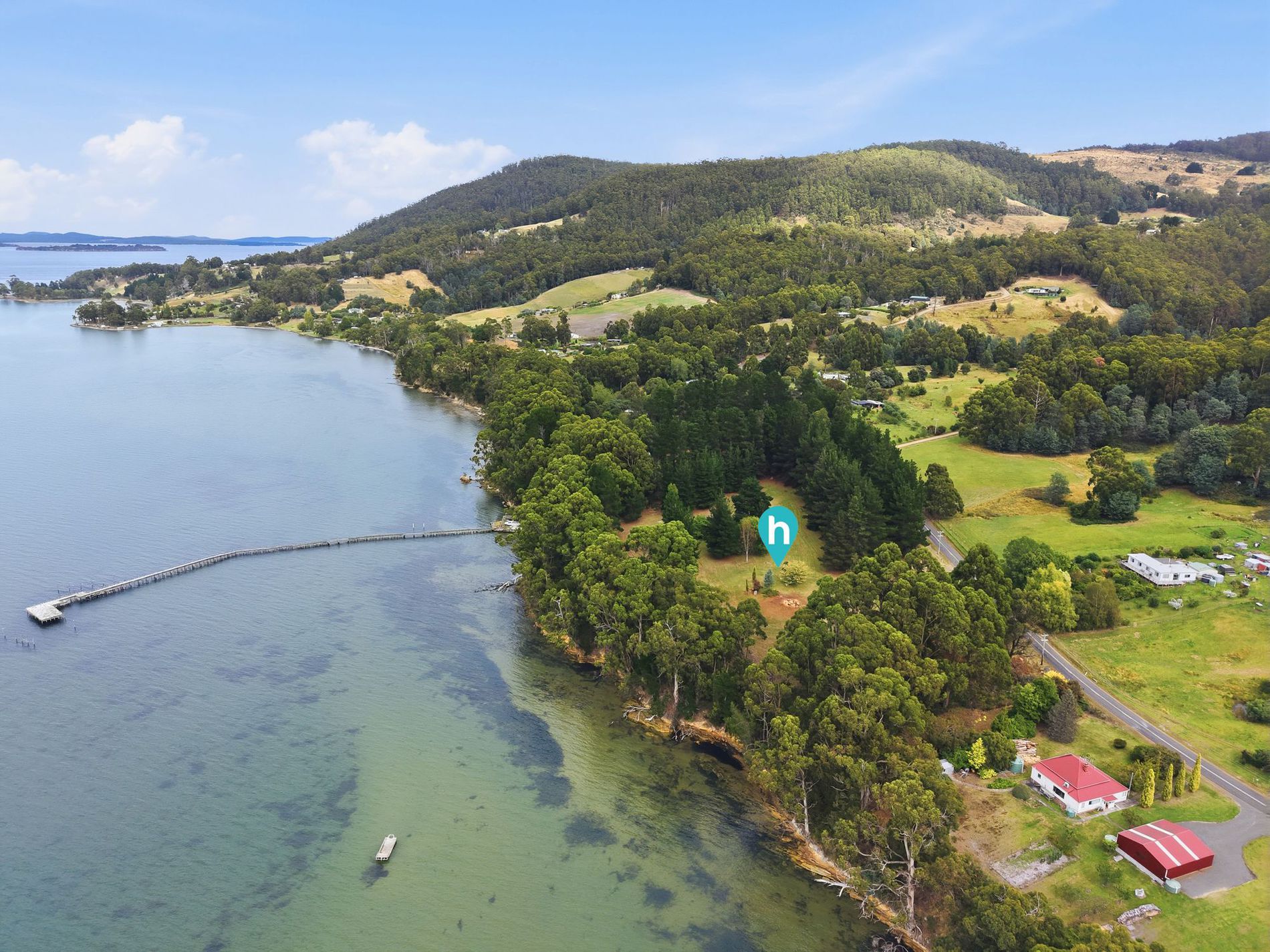 4645 Channel Highway, Gordon