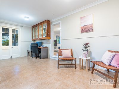 19-23 Crows Ash Court, Flagstone