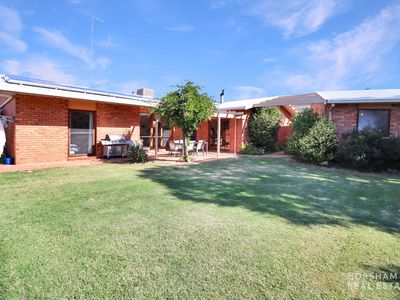 18 James Street, Horsham