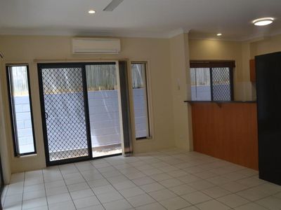4 / 28 Blake Street, Southport