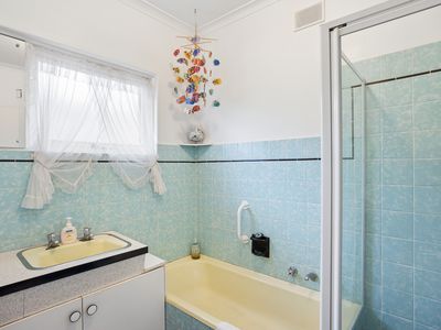 14 Ailsa Avenue, Seaton