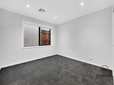 5 Herens Road, Clyde North