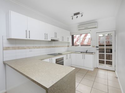 2 / 39 Ormond Road, Moonee Ponds